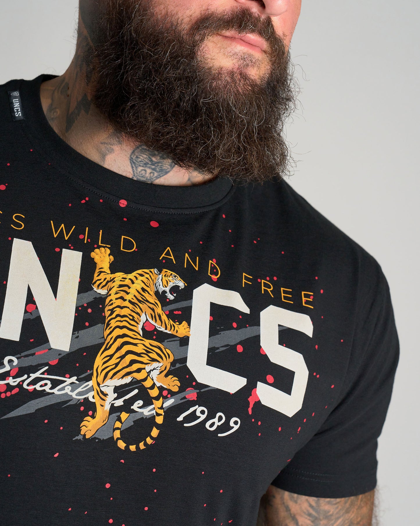 TIGER III Men's T-Shirt BLACK