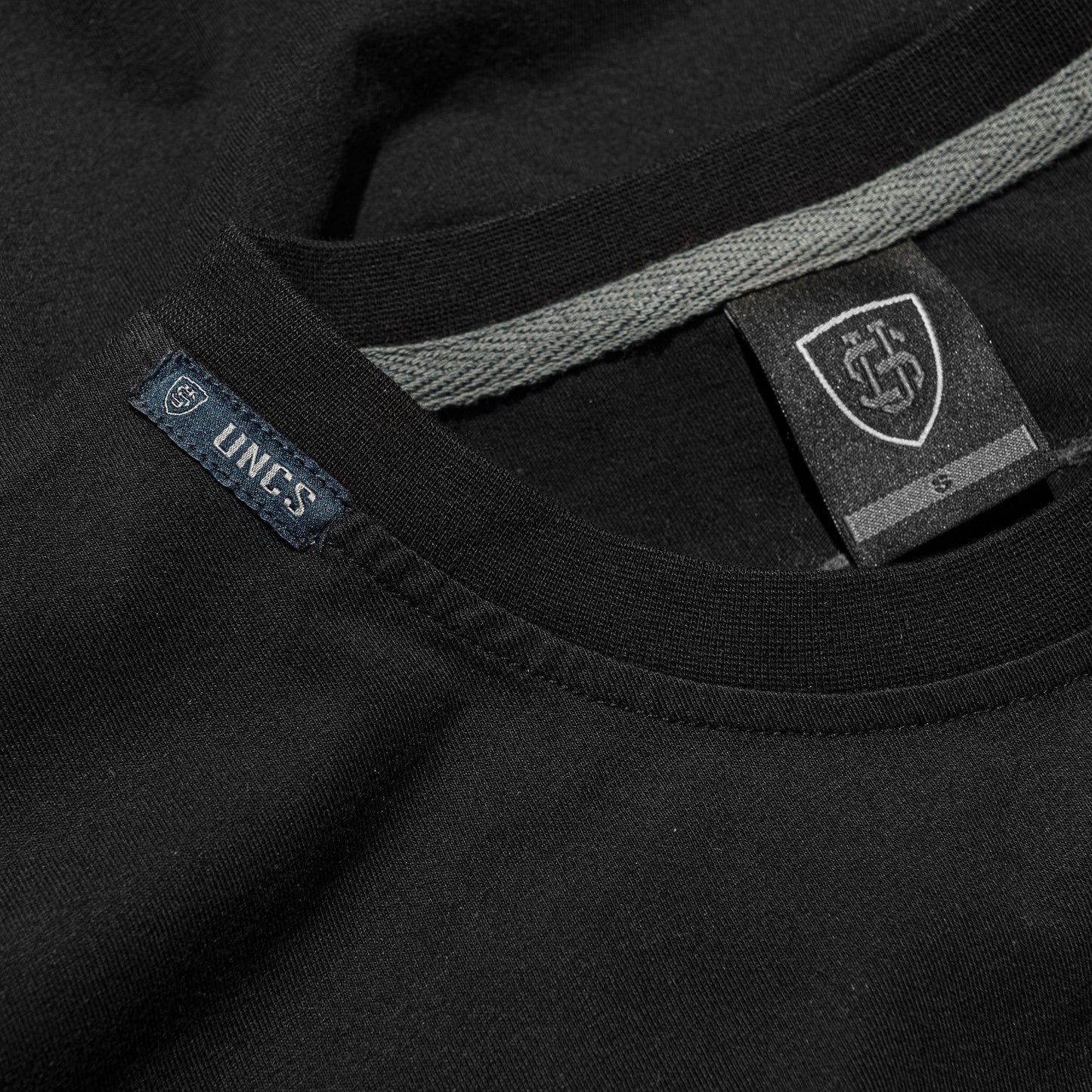 VINTAGE VIII Men's T-Shirt BLACK