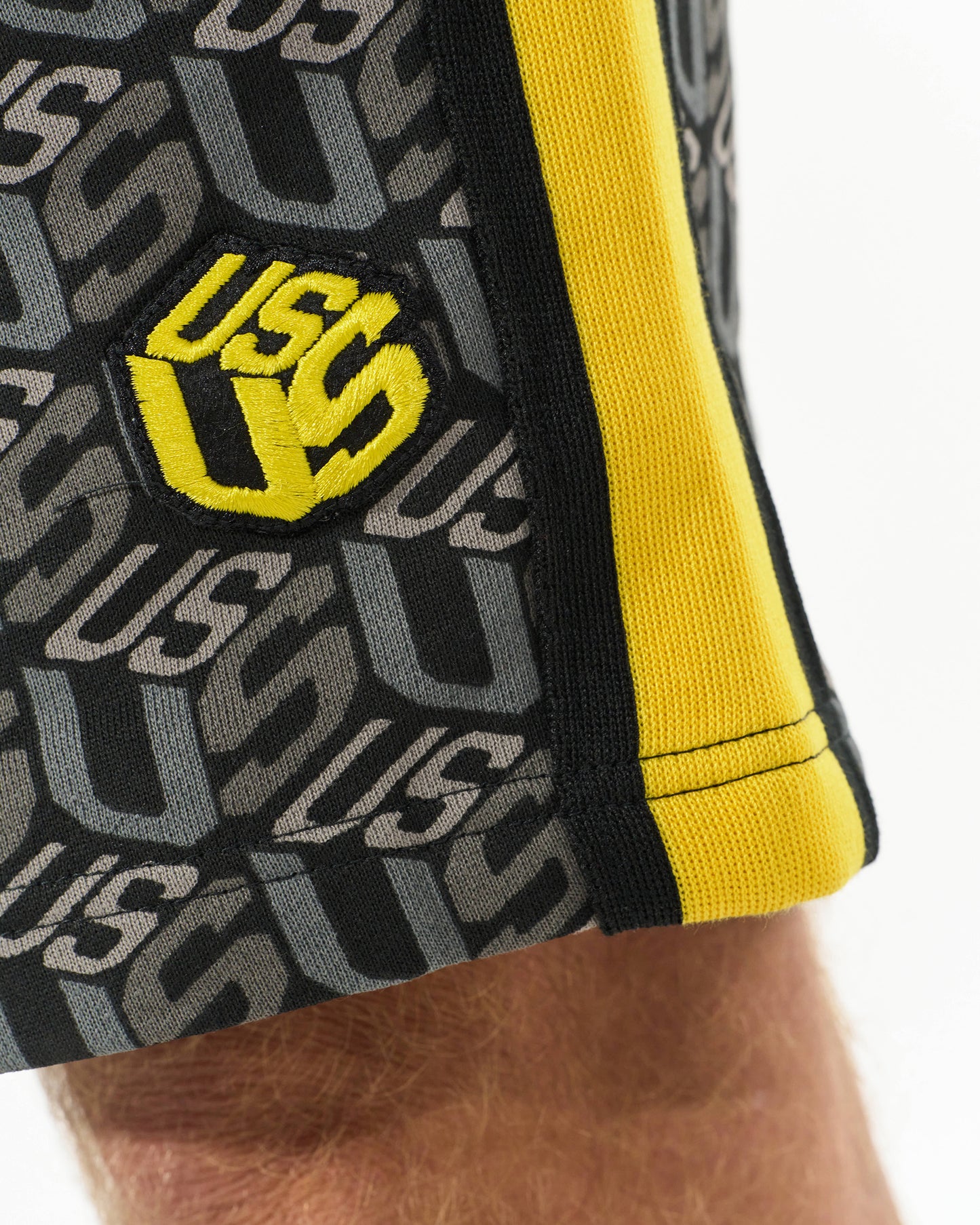 COLIN Men's Shorts BLACK/YELLOW