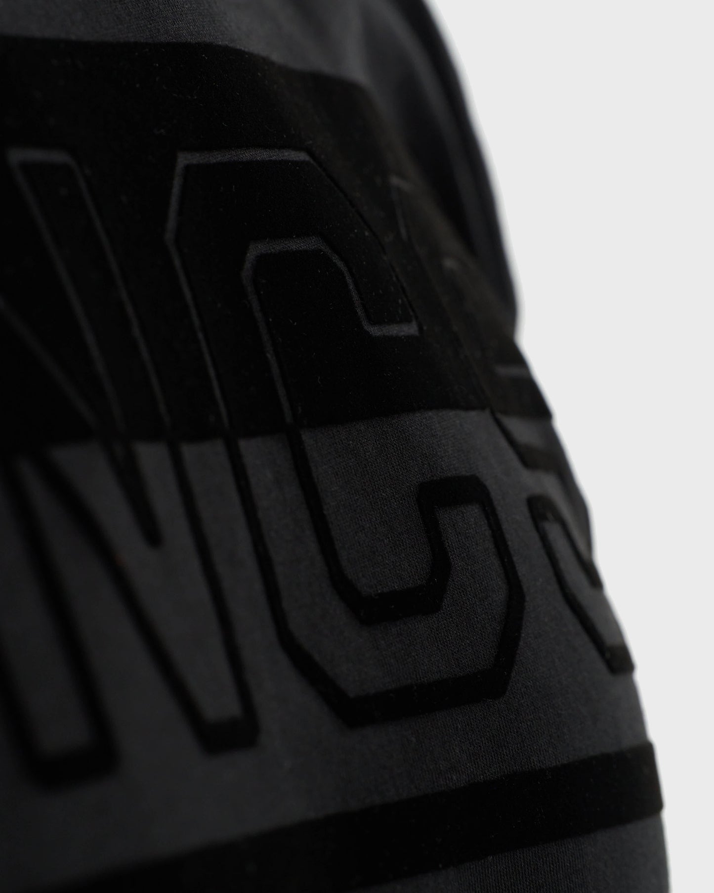 ALVARO Men's T-Shirt BLACK (FLOCK)