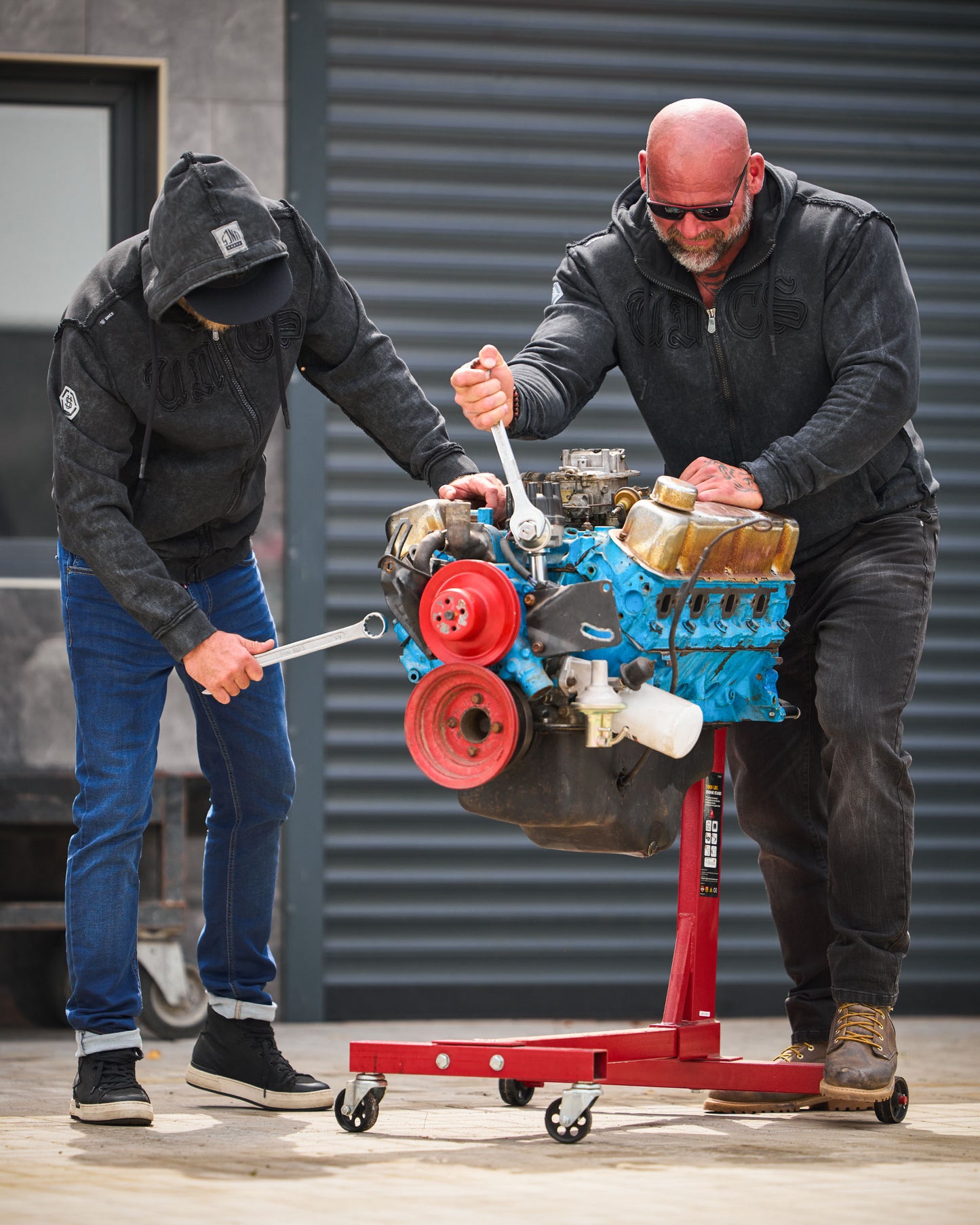 DERICK Men's Sweatshirt BLACK