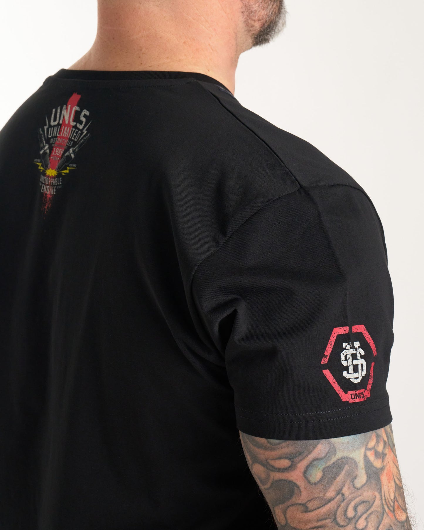 ENGINE II Men's T-Shirt BLACK