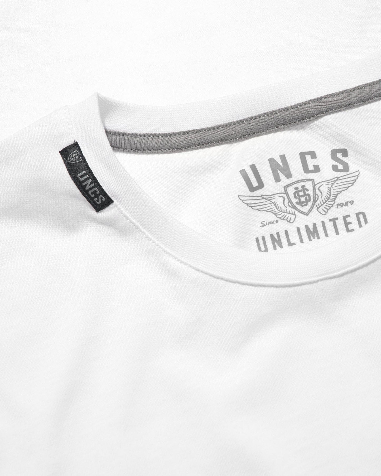 BASIC V Men's T-Shirt WHITE