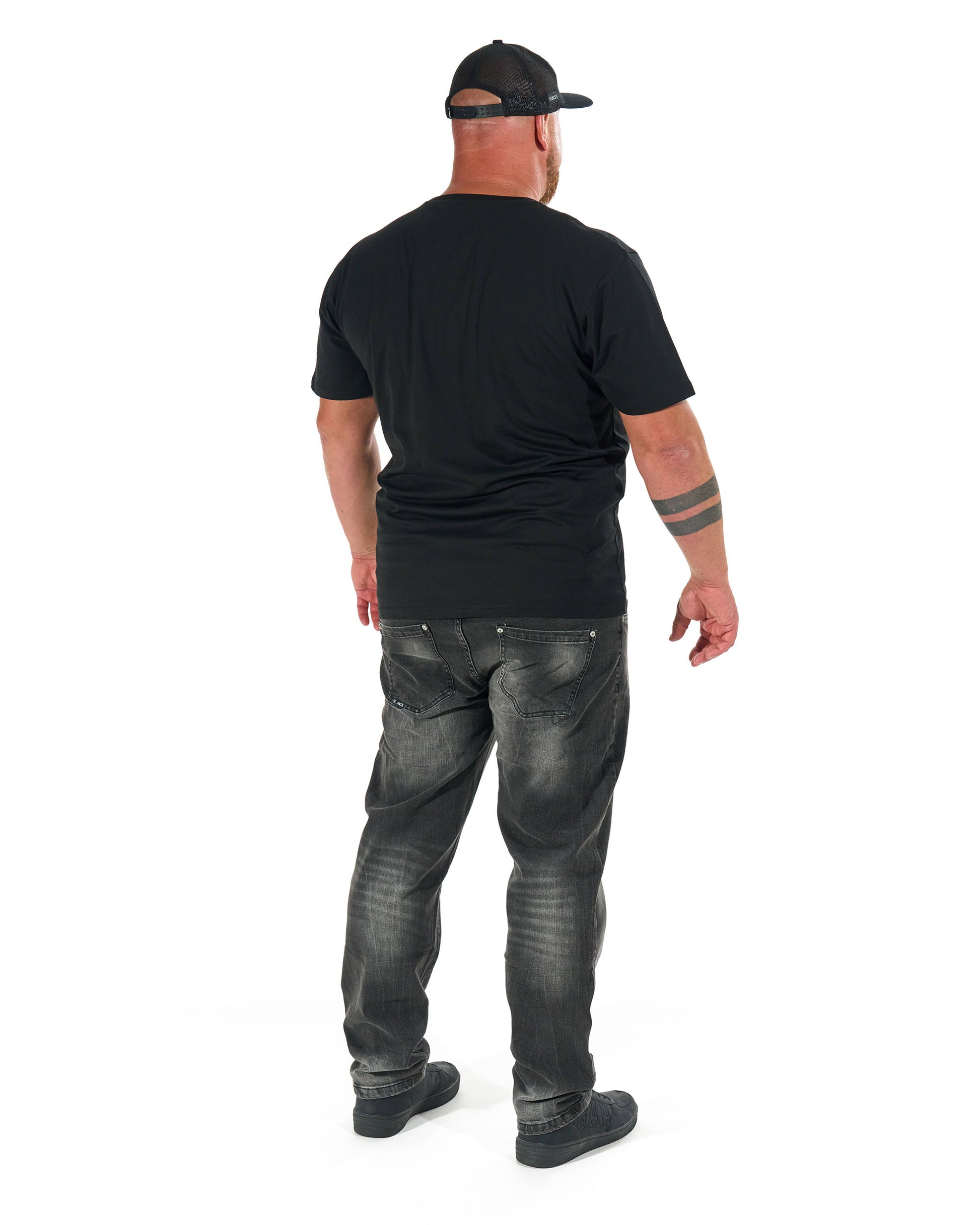 BASIC VI Men's T-Shirt BLACK