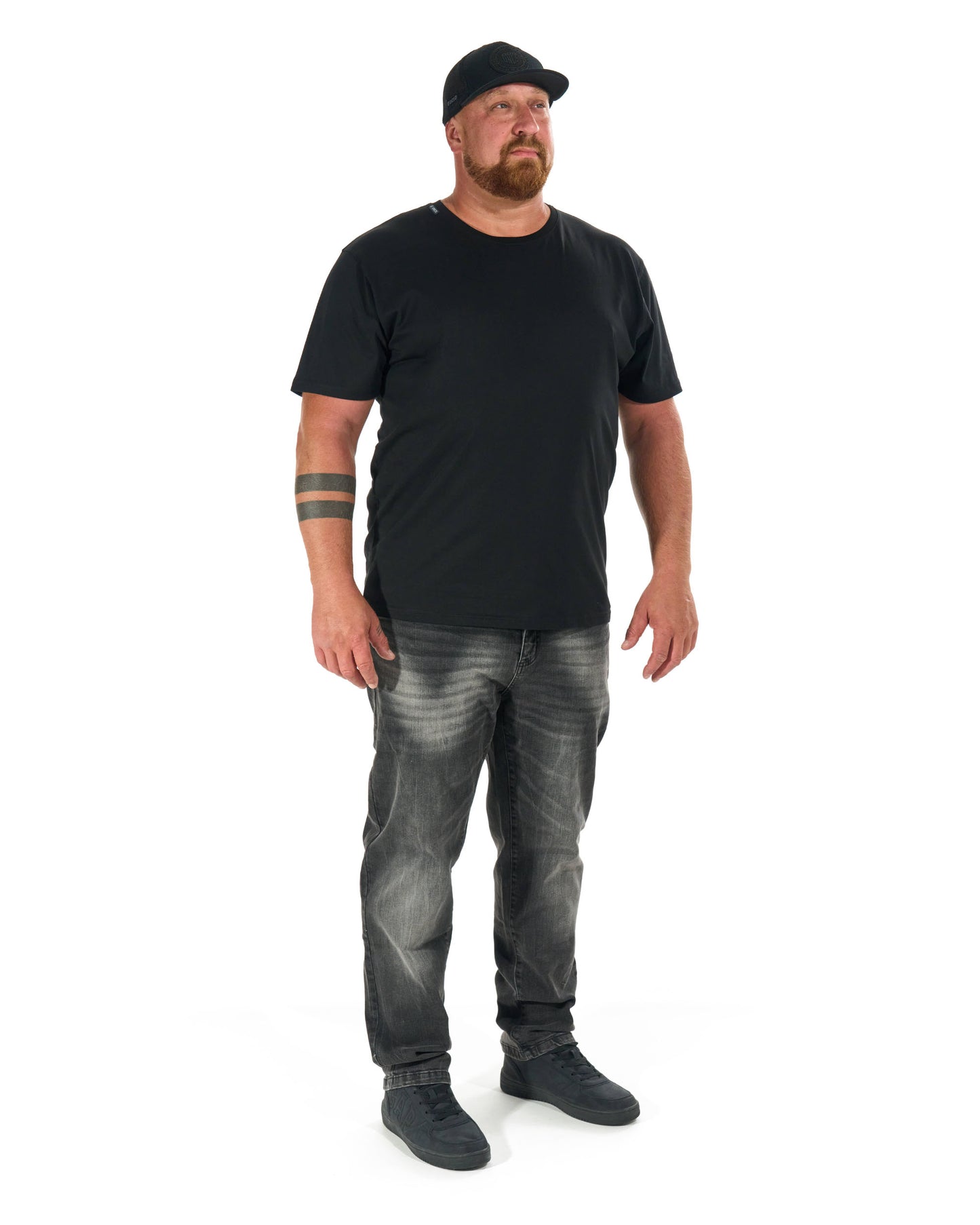 BASIC VI Men's T-Shirt BLACK