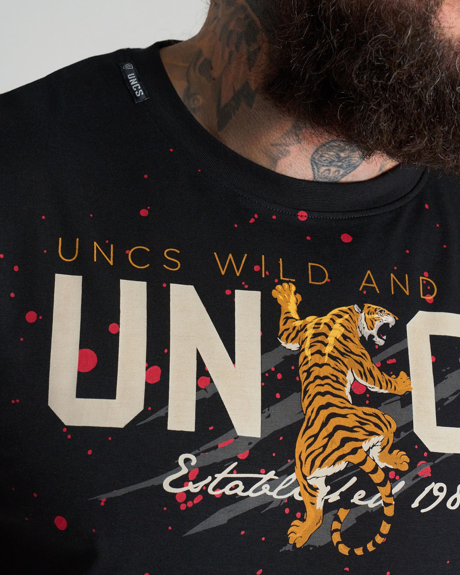 TIGER II Men's T-Shirt BLACK