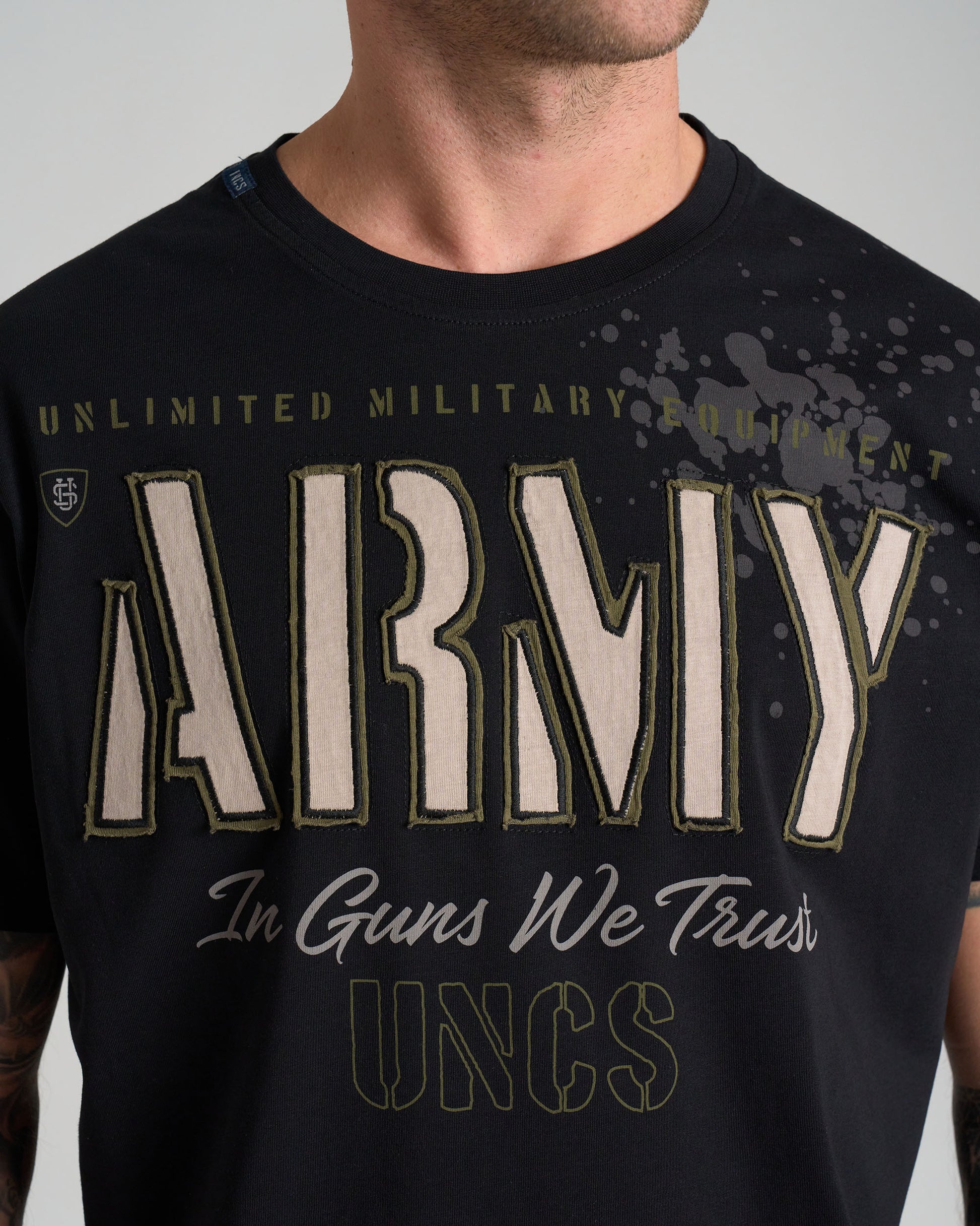 GUNS II Men's T-Shirt BLACK