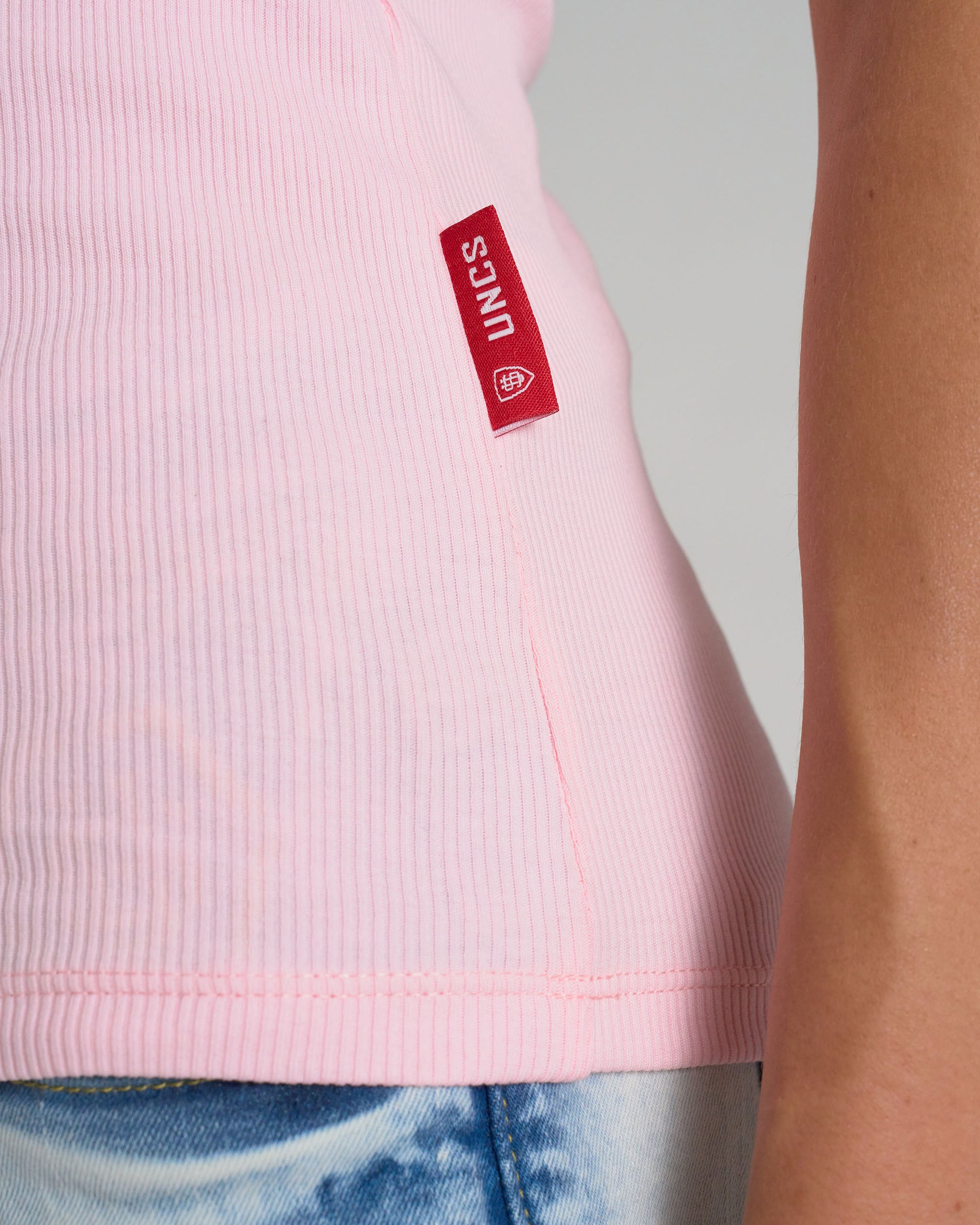 top BASIC Women's PINK